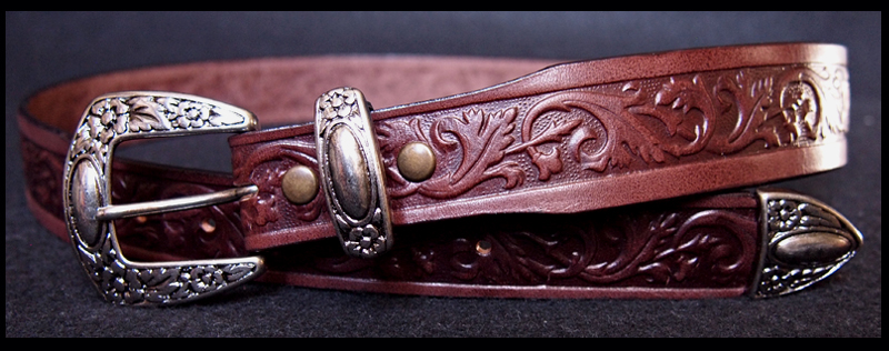 革ベルト・ファッションベルト カービング風 型押しプンターレ付きベルト 帯付け替え式 革ベルト・ファッションベルト カービング風 型押しプンターレ付きベルト 帯付け替え式