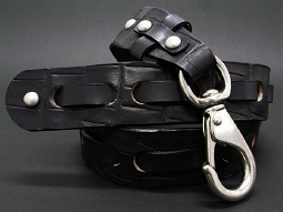 革ベルト・ファッションベルト 1枚革の編みこみ&大おきなナスカンのユニセックスモデル シルバーナスカン&クロコベース・ブラック 革ベルト・ファッションベルト 1枚革の編みこみ&大おきなナスカンのユニセックスモデル シルバーナスカン&クロコベース・ブラック