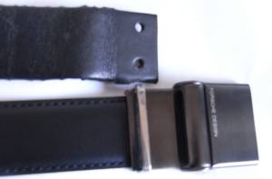 ベルト　修理　革の付け替え